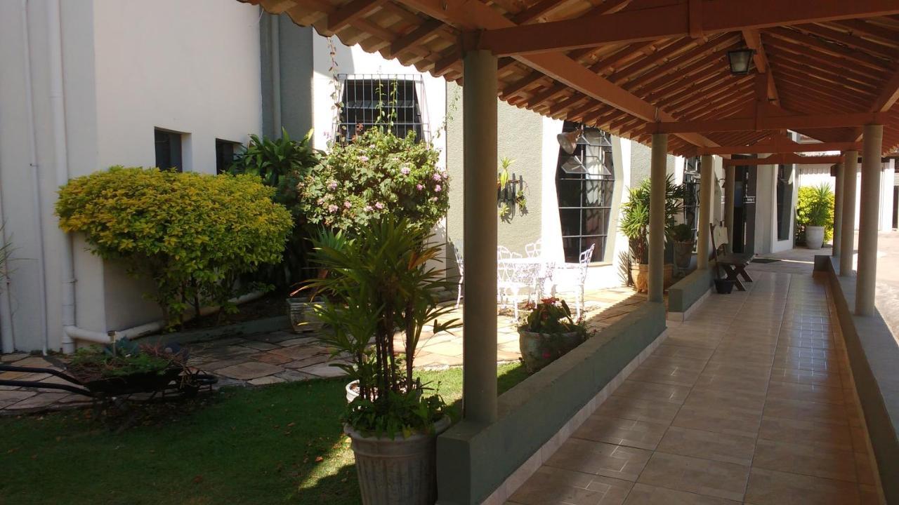 Hotel Santiago Lindóia Exteriér fotografie